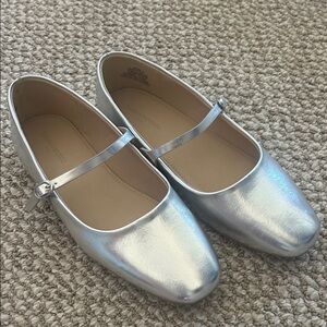NWT Banana Republic Silver Mary Janes